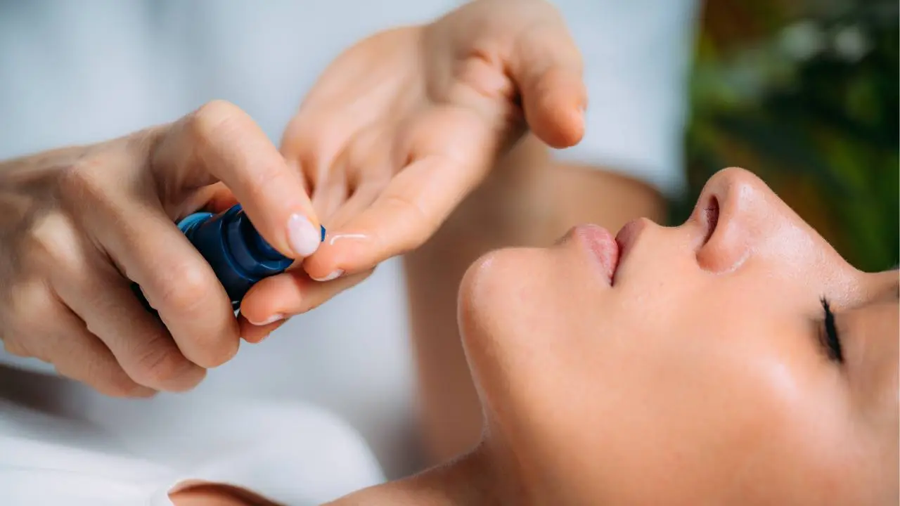 Retinol, Retinal y Retinil son tres formas cosméticas de los retinoides